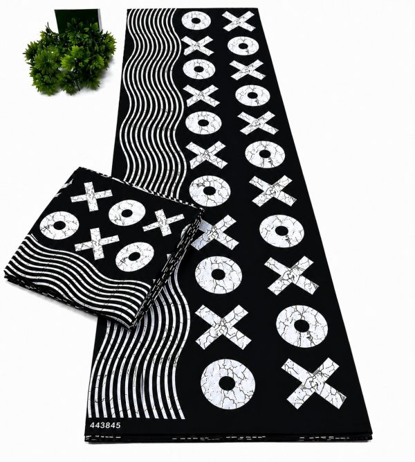 Black & White XO Ankara