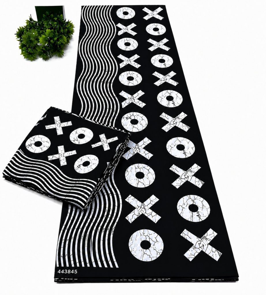 Black & White XO Ankara